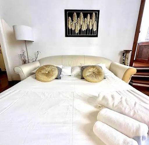 Gens Iulia Luxury Appartament Апартаменты